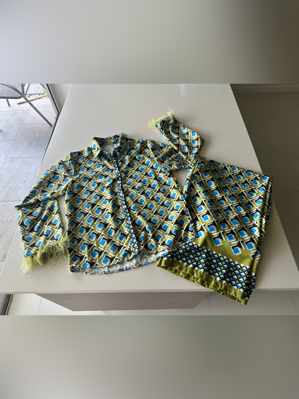 Geometric Print Satin Pants & Jacket Set in Lime Green
